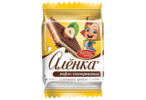 Вафли Аленка глазированные с молочной начинкой, орехами и какао